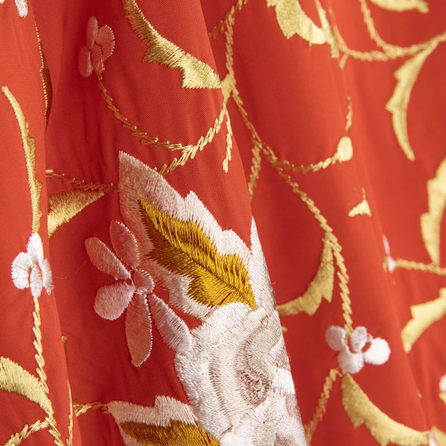 Châle rouge brodé en Tencel - Ribes y Casals