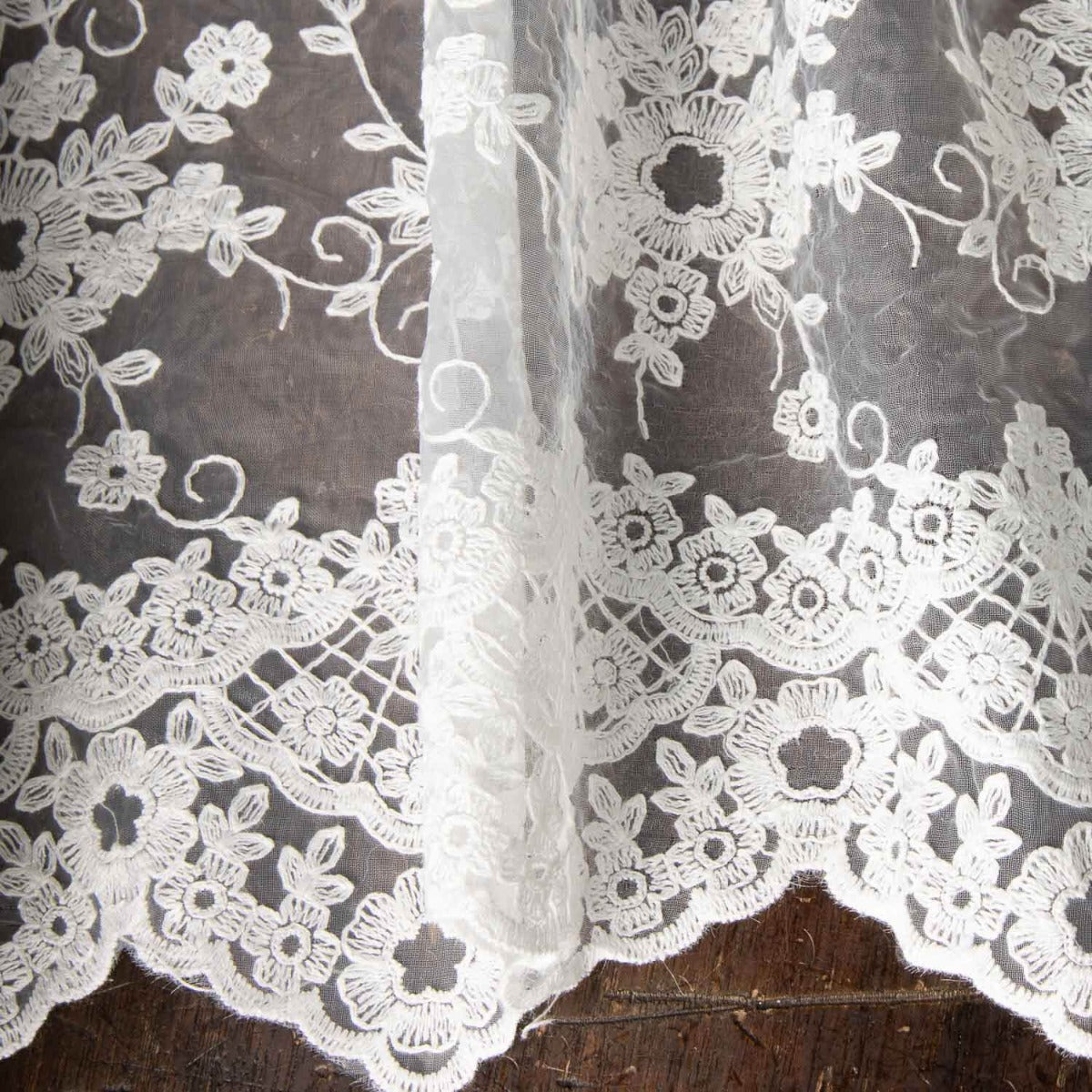 Tulle brodé floral « Alba » - Ribes y Casals