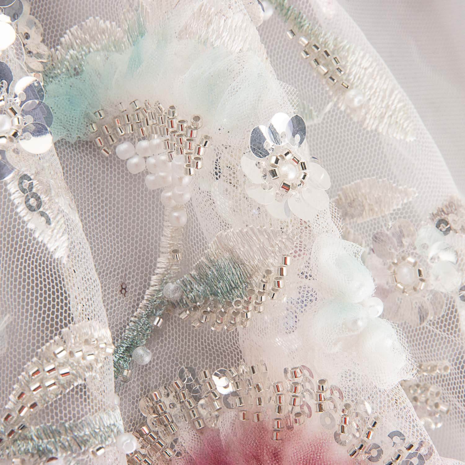 Strass Tulle Blanc Fleurs Dégradé Tons Doux - Ribes y Casals