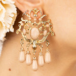 Boucles d&#39;oreilles flamenco or avec gouttes beige - Ribes y Casals