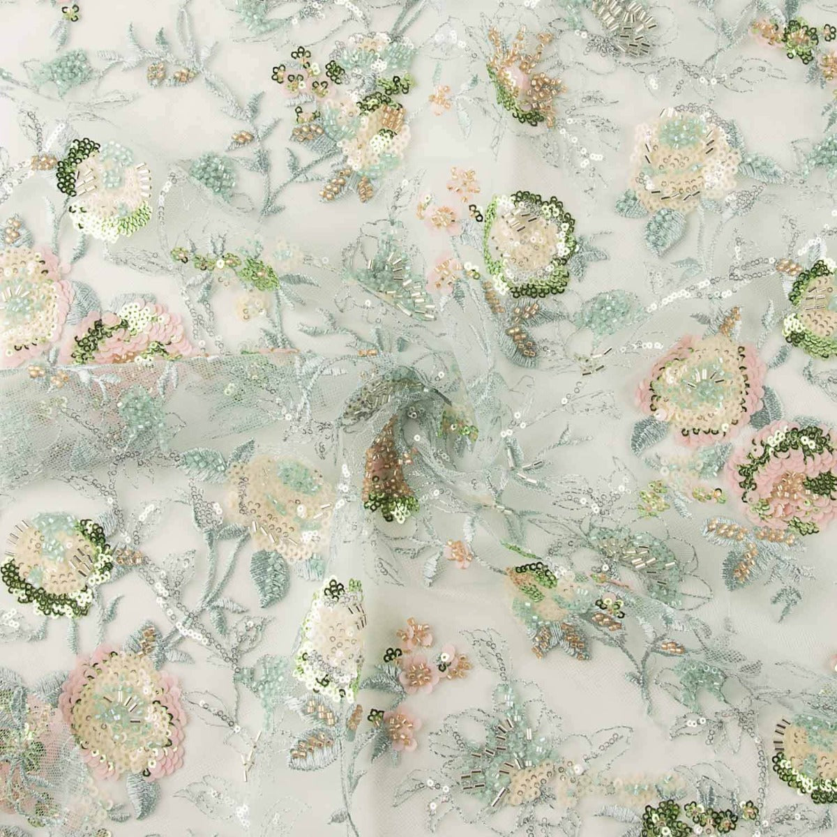 Tulle brodé de paillettes vert menthe plat - Ribes y Casals