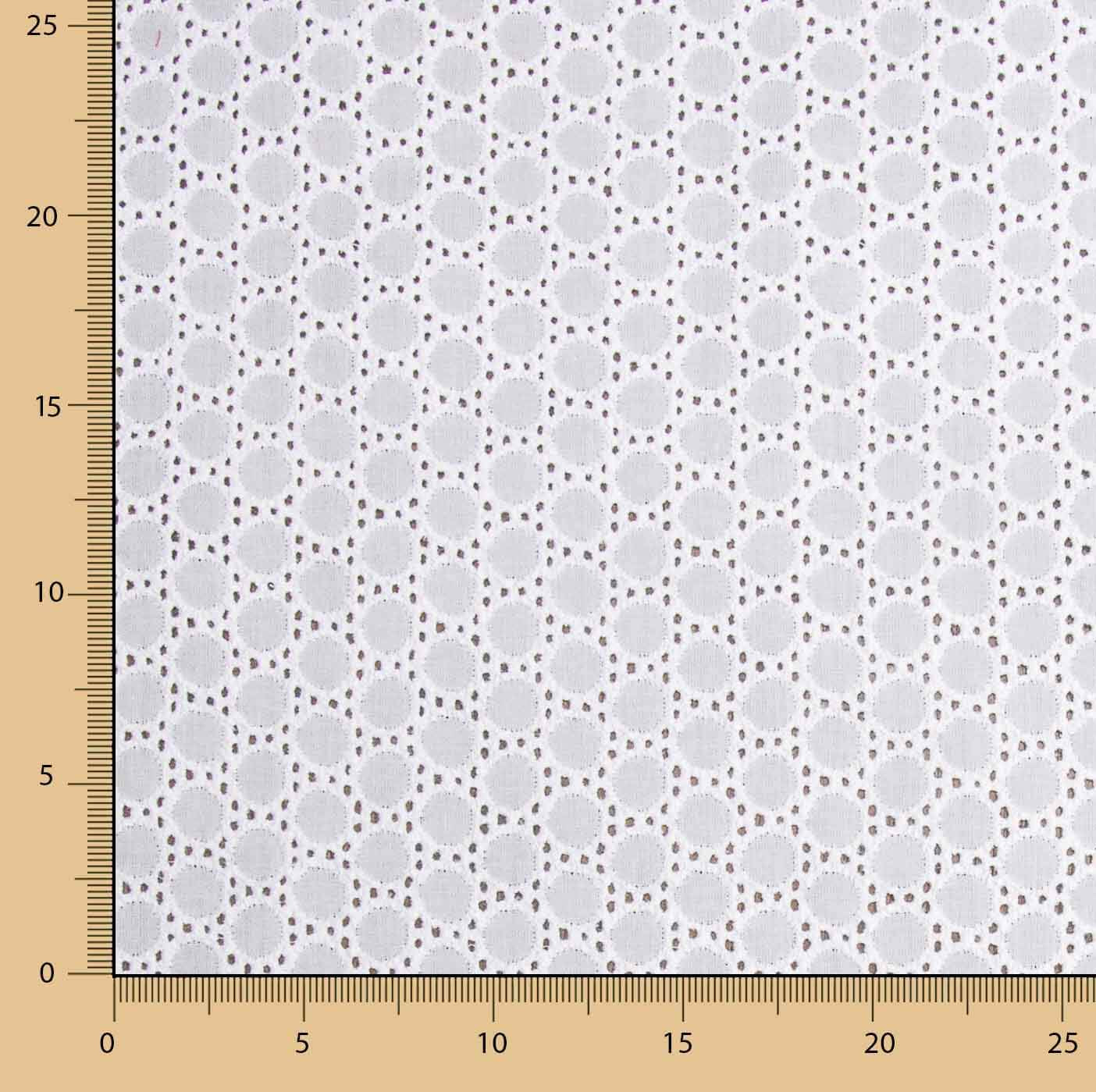 Broderie suisse géométrique blanc naturel - Ribes y Casals