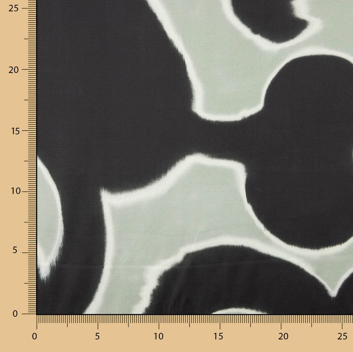 Satin de viscose Jardin nocturne vert et noir - Ribes y Casals
