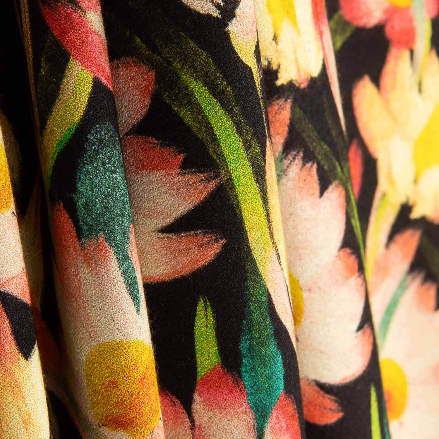 Crêpe de viscose imprimé « Fleurs nocturnes » - Ribes y Casals