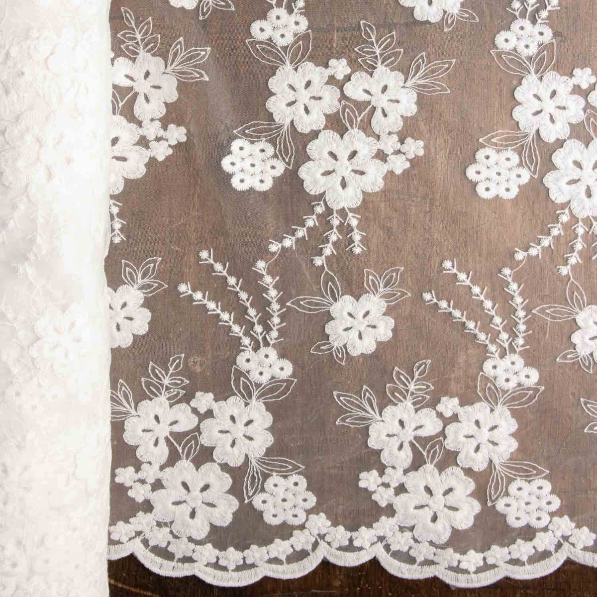 Tulle brodé « Primavera » - Ribes y Casals