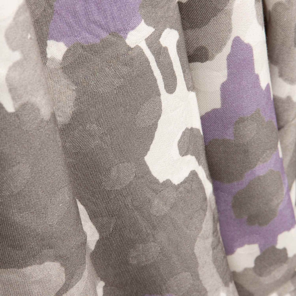 Retal Viscosa Ikat Lavanda Jacquard 100x145 cms - Ribes y Casals