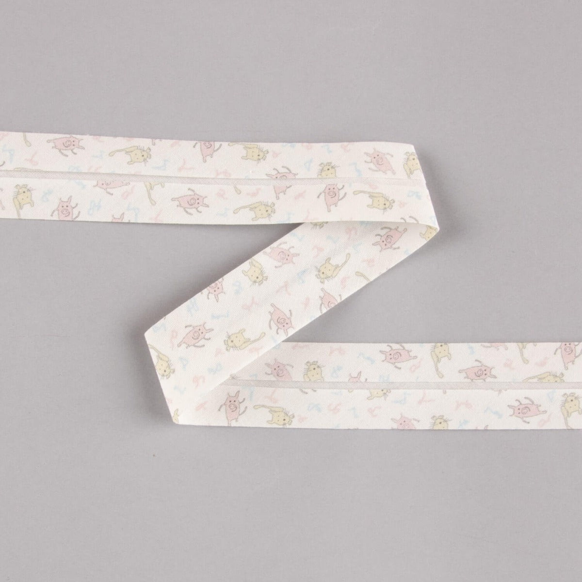 Biais en coton biologique Piglets y Kittens rose-crème 30 mm - Ribes y Casals