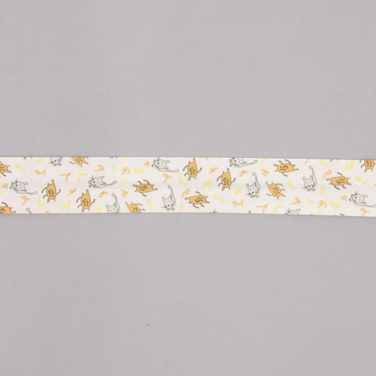 Biais en coton biologique Cochons et chatons orange-gris 30 mm - Ribes y Casals