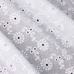 Broderie suisse Marguerites rétro blanc - Ribes y Casals
