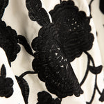 Châle brodé noir Tencel Natural White - Ribes y Casals