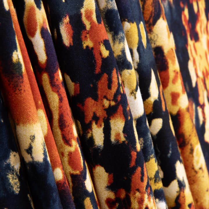 Maille en viscose, touches abstraites multicolores - Ribes y Casals