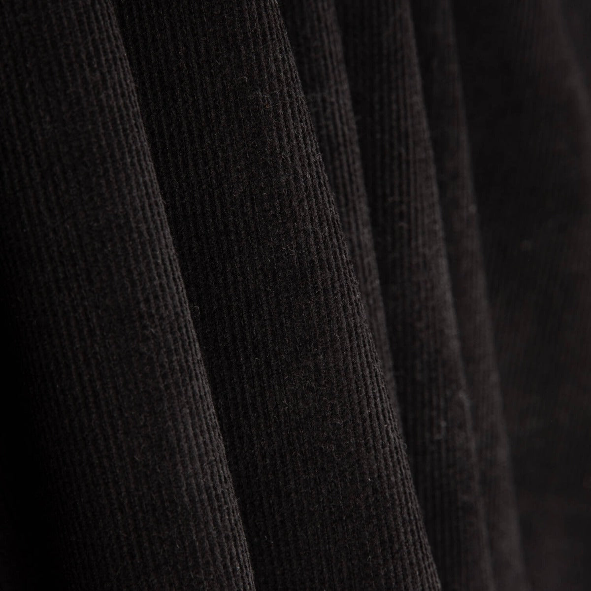 Micro-velours côtelé extensible noir - Ribes y Casals