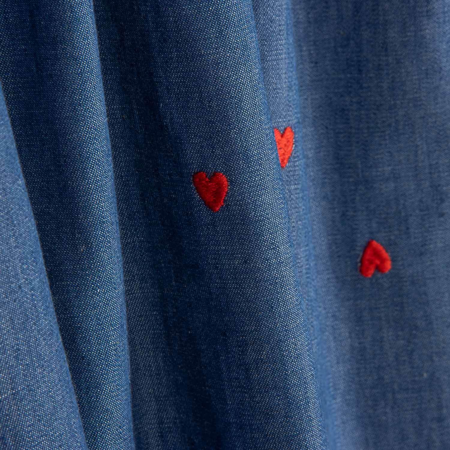 Denim en coton brodé de cœurs rouges - Ribes y Casals