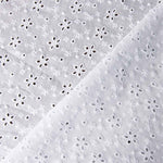 Broderie suisse Fleur champêtre blanche - Ribes y Casals