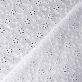 Broderie suisse Fleur champêtre blanche - Ribes y Casals