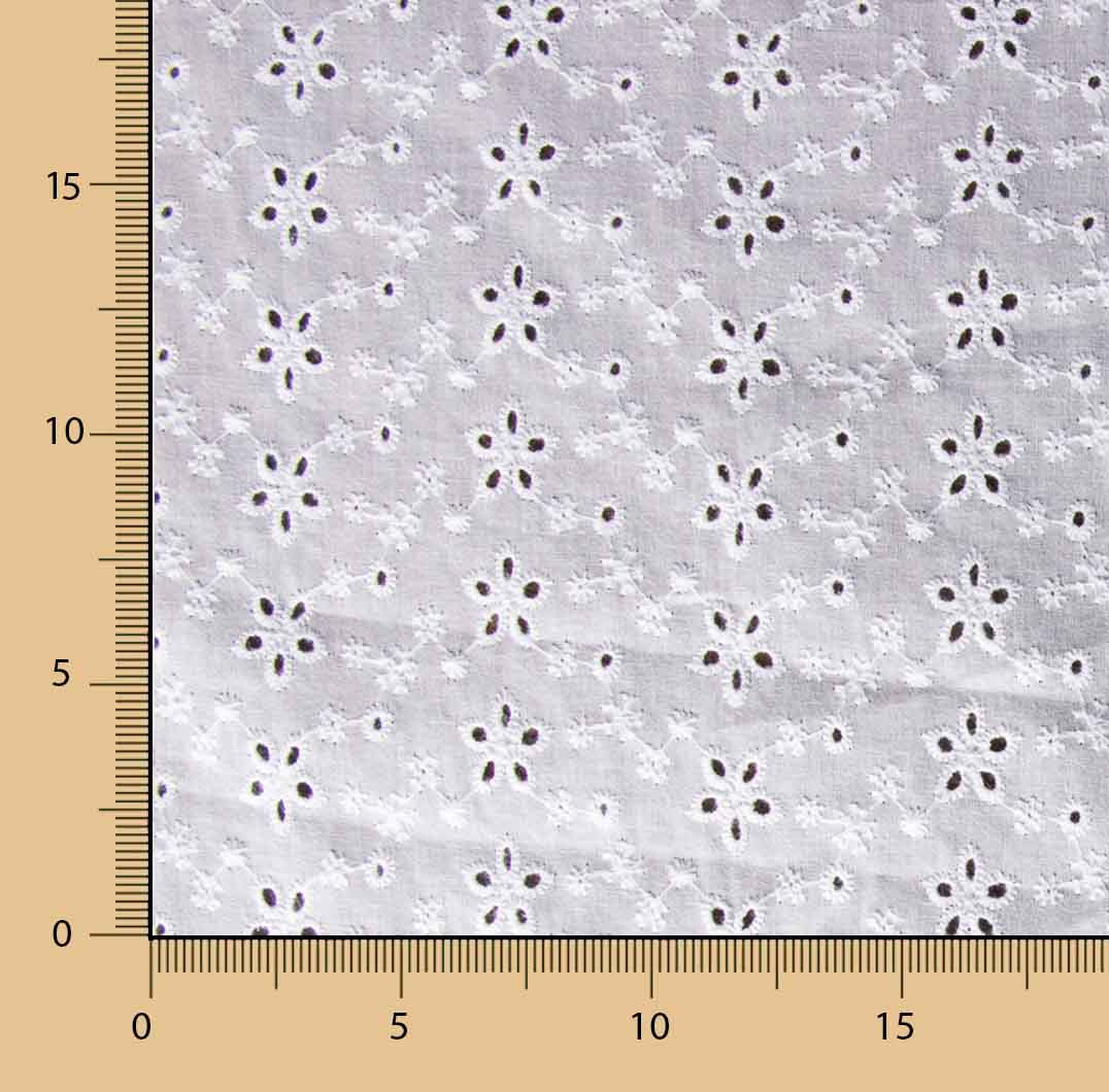 Broderie suisse Fleur champêtre blanche - Ribes y Casals