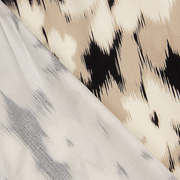 Viscose satin imprimé fleurs, nuance noir - Ribes y Casals