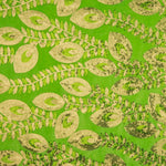 Tissu en velours vert clair « Dahlia » brodé de paillettes - Ribes y Casals