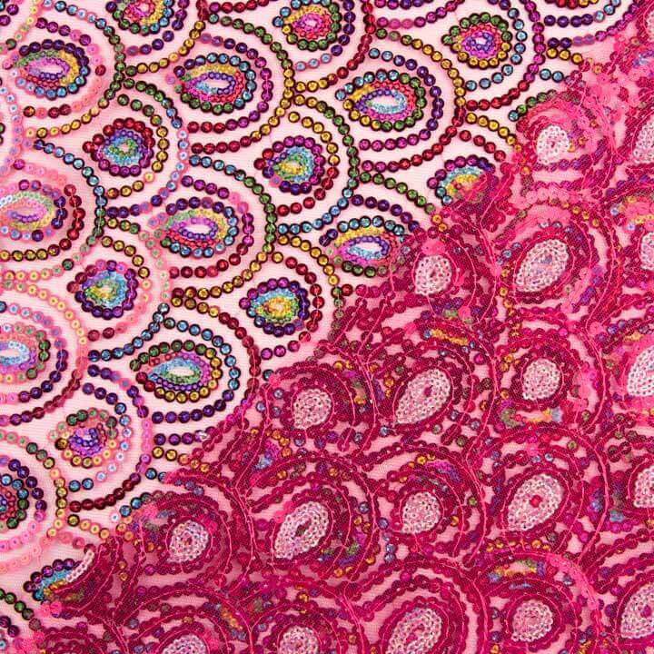 Tulle fuchsia fantaisie élastique à sequins prismatiques - Ribes y Casals