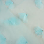 Tulle bleu turquoise fleuri en 3D et avec des perles - Ribes y Casals