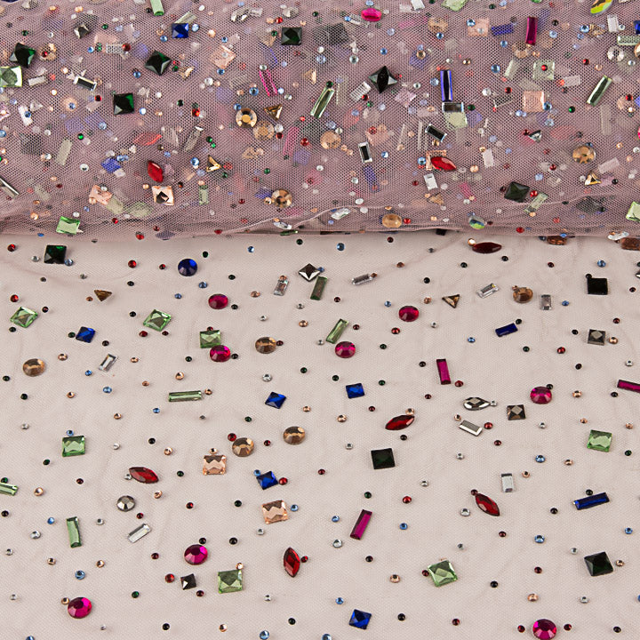 Tulle de luxe rose pâle avec strass multicolores - Ribes y Casals