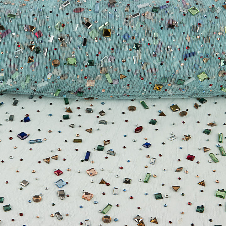 Tulle de luxe vert aqua avec strass multicolores - Ribes y Casals