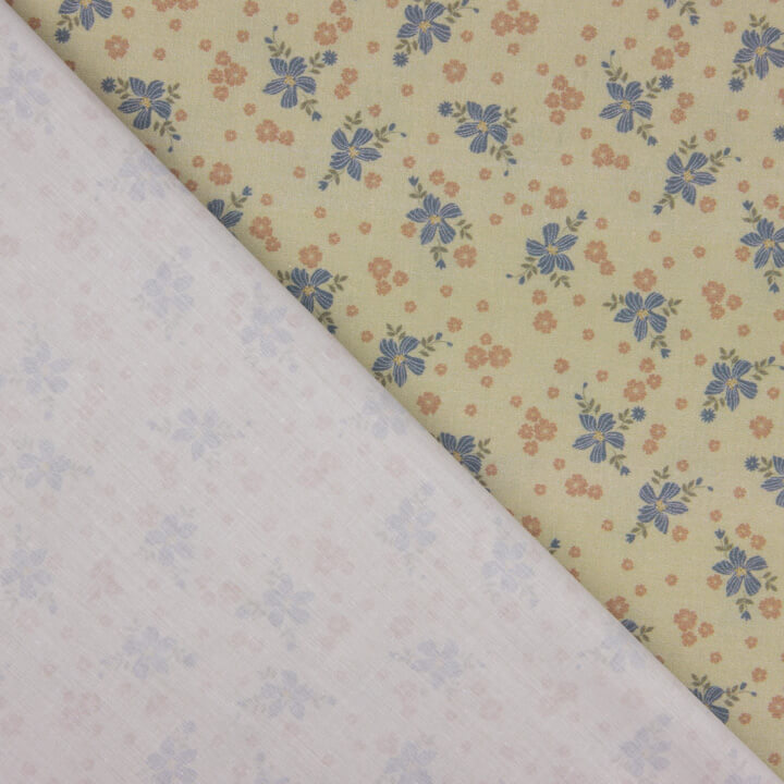 Percale imprimée de petites fleurs bleues et roses - Ribes y Casals