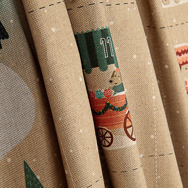 Panneau en tissu de coton « Calendrier de l'Avent pour enfants : L'aventure du Père Noël » – À faire soi-même - Ribes y Casals