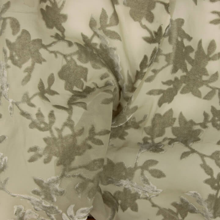 Dévoré floral vert sur mousseline - Ribes y Casals