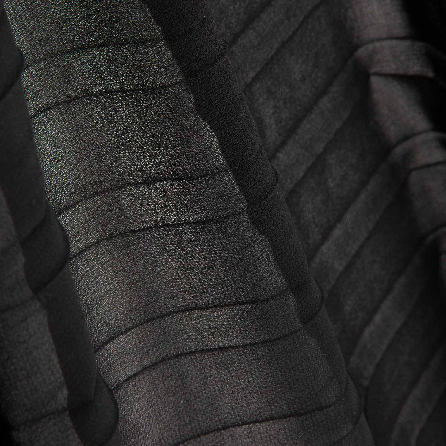 Gaze en mousseline plissée Soleil noire - Ribes y Casals