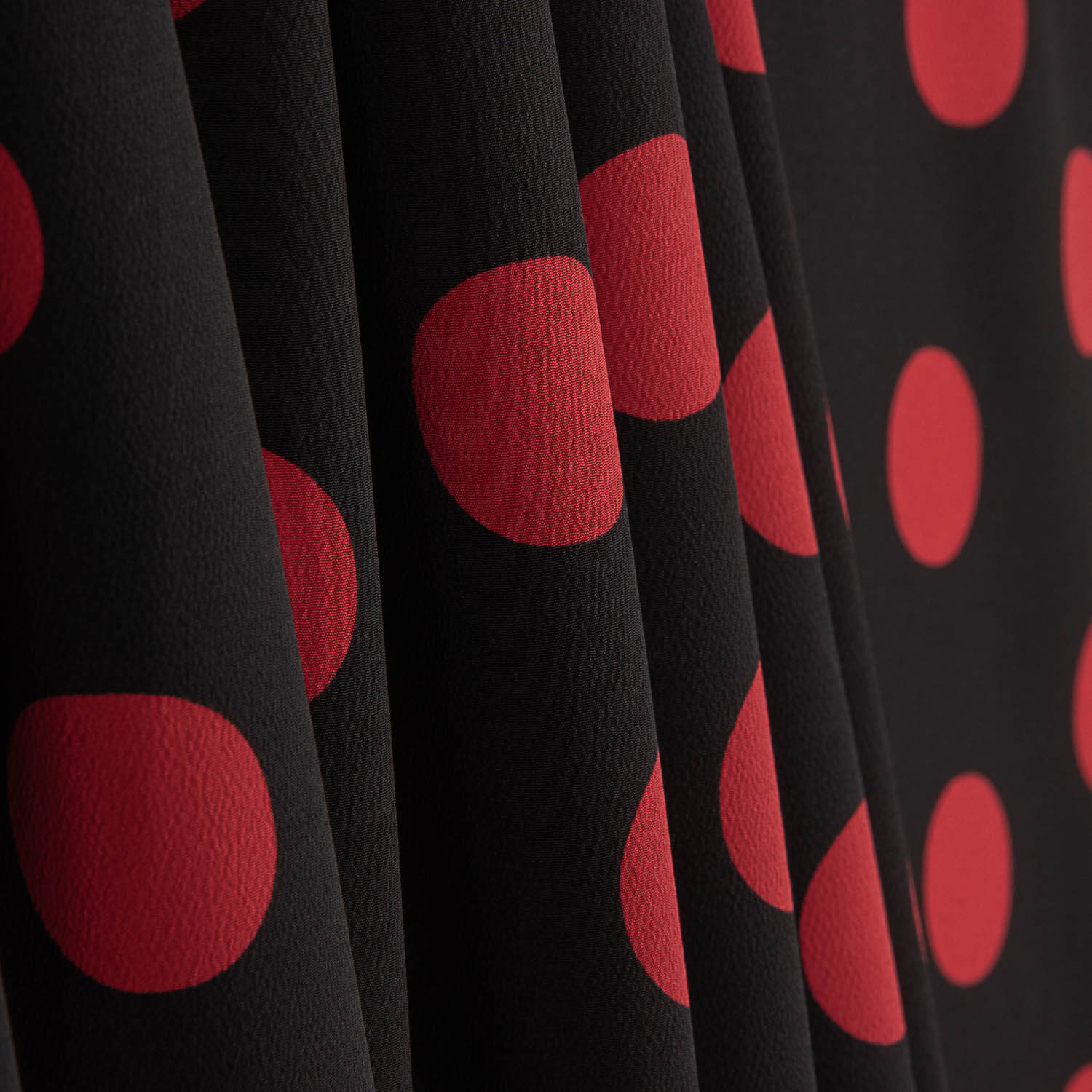 Koshibo à pois 33 mm noir-rouge - Ribes y Casals