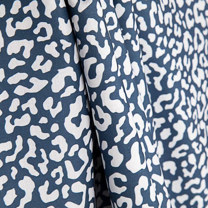 Percale imprimée Nairobi bleu marine et blanc - Ribes y Casals