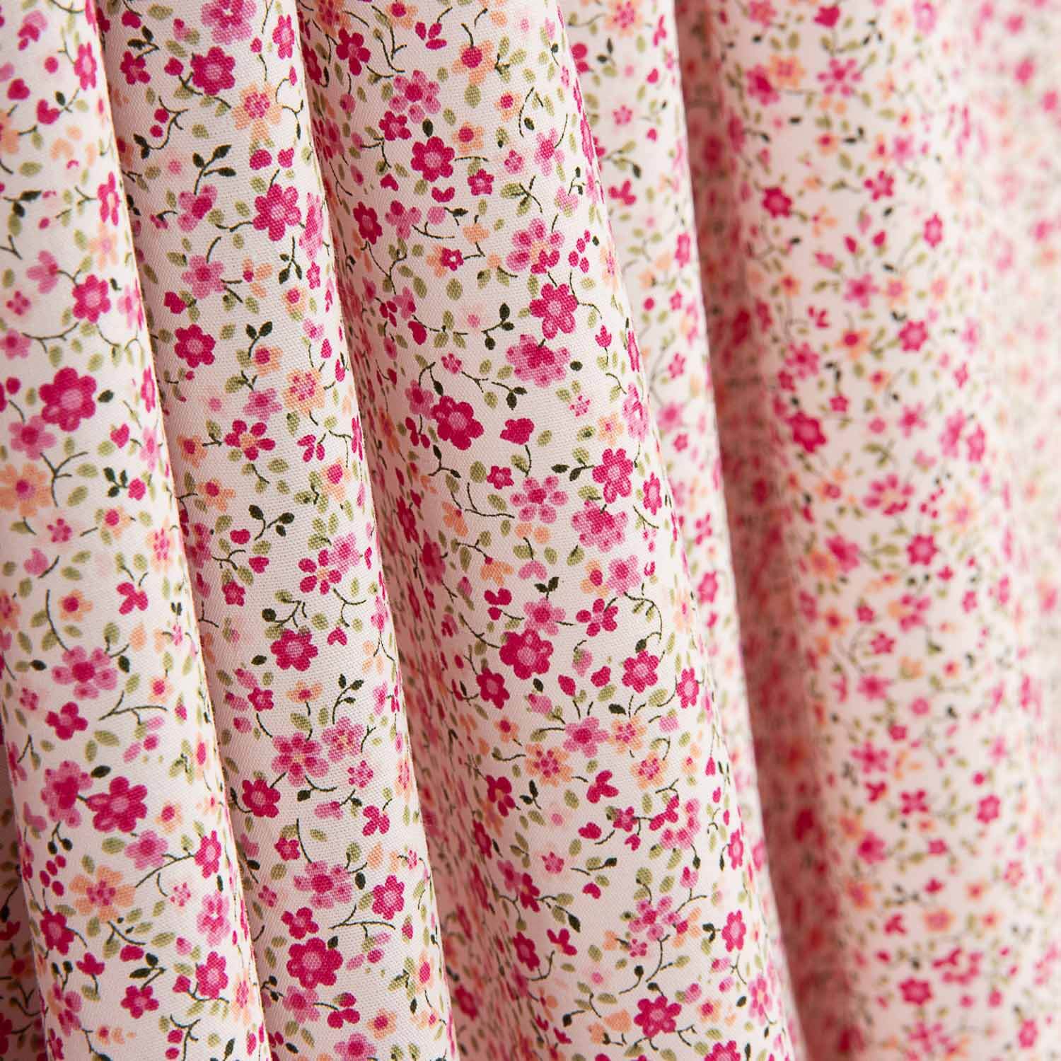 Popeline de coton biologique imprimée mille fleurs fuchsia - Ribes y Casals