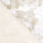 Tulle écru à reflets nacrés et tissu à sequins en forme de pétales - Ribes y Casals