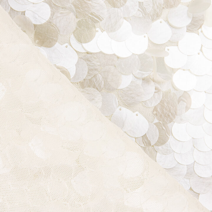 Tulle écru à reflets nacrés et tissu à sequins en forme de pétales - Ribes y Casals