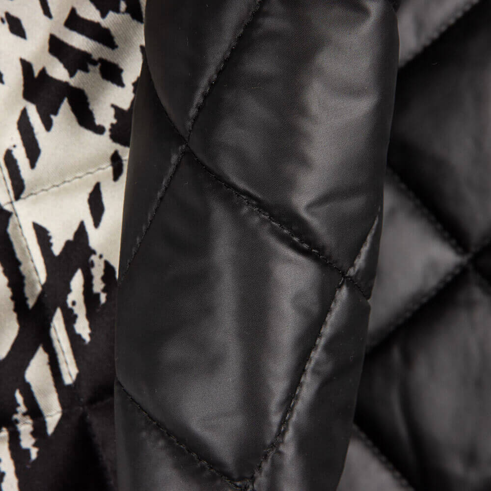 Acolchado Impermeable Cuadro Negro - Ribes y Casals