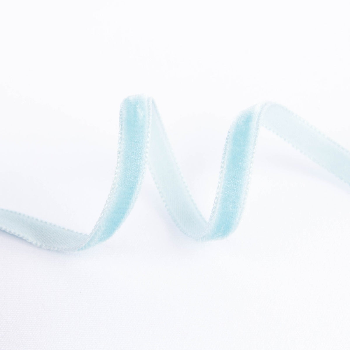 Ruban Velours Bleu Glace 7mm - Ribes y Casals