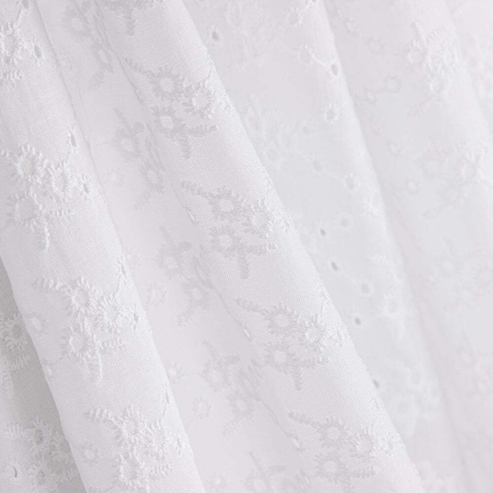 Petite fleur de petite broderie suisse - Ribes y Casals