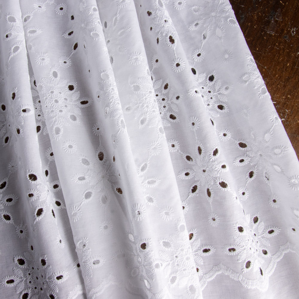 Broderie Suisse Almudena Blanc - Ribes y Casals