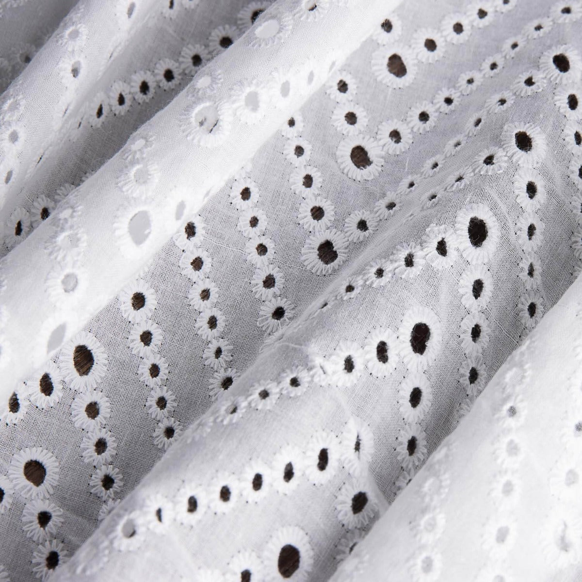 Broderie Suisse Chevron Blanc - Ribes y Casals