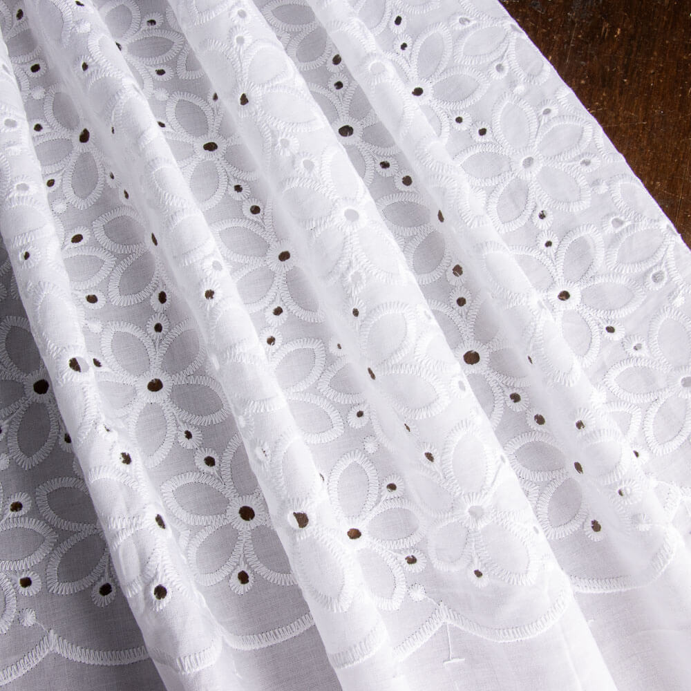 Broderie Suisse Nora Blanc - Ribes y Casals