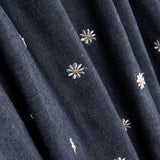 Chemise en jean brodée de marguerites foncées - Ribes y Casals