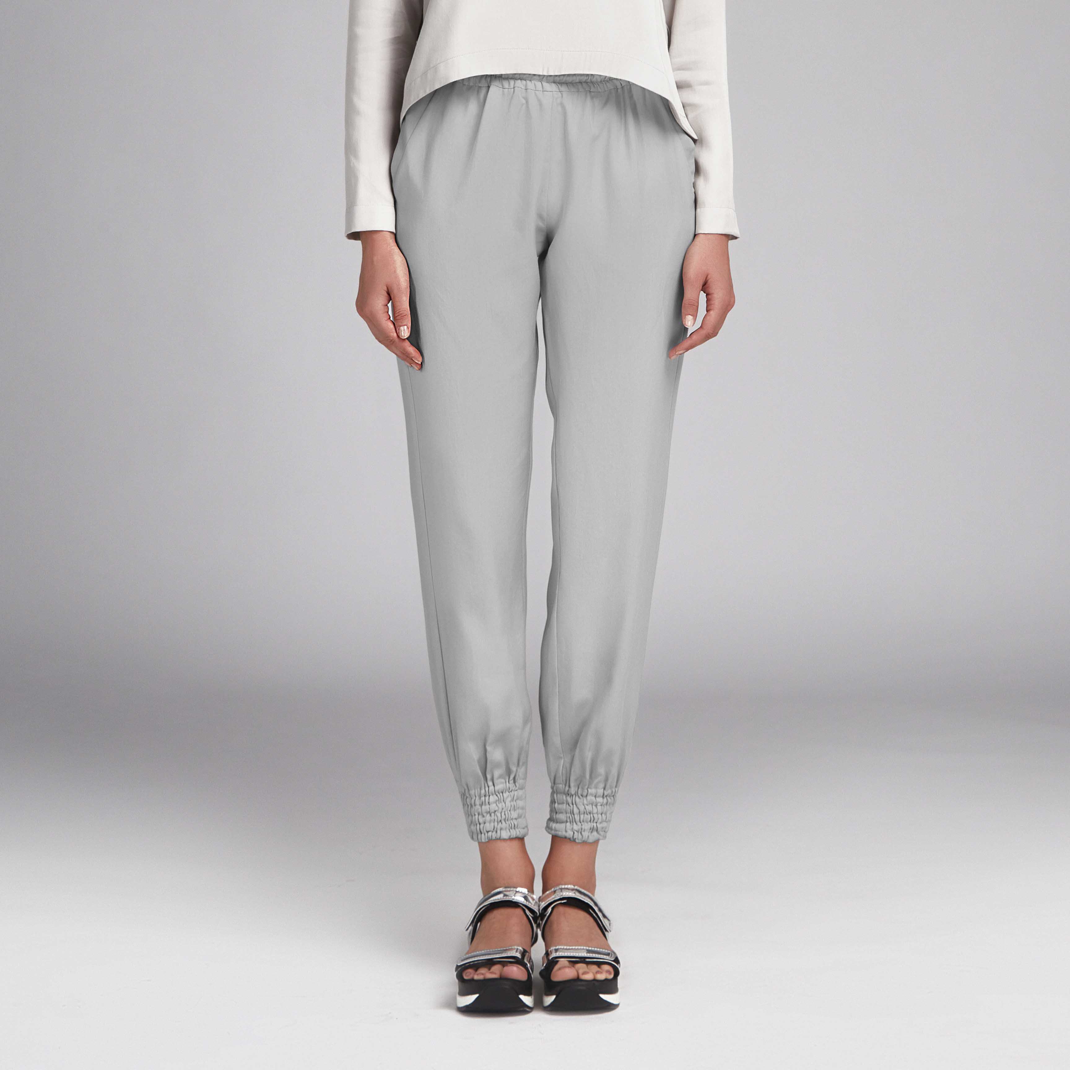 Tissu Crêpe Mode Gris Clair - Ribes y Casals