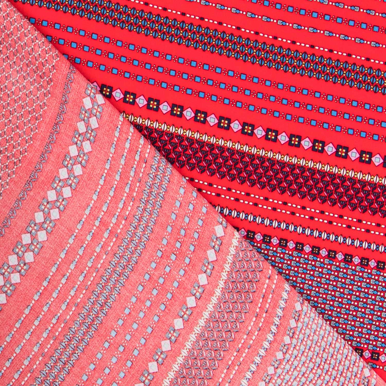 Crêpe De Satin Bordure Corail - Ribes y Casals