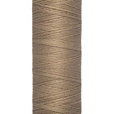 Fils Gütermann 100 m, couleur 868 Camel, doux - Ribes y Casals