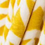 Retal Coralina Geométrico Ocre 100x155cm - Ribes y Casals