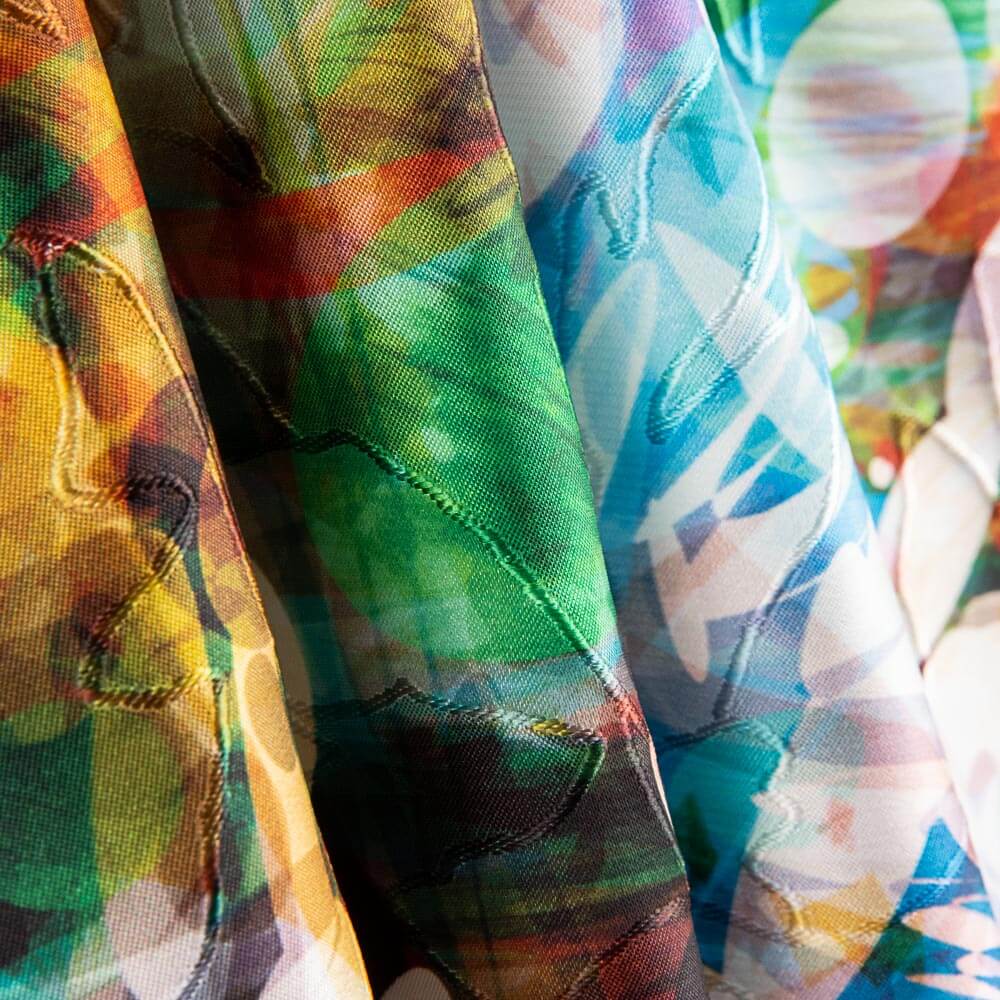 Jacquard Broderie Fleur Pois Grenat - Ribes y Casals