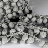 Pompons Mousse Maxi Gris - Ribes y Casals