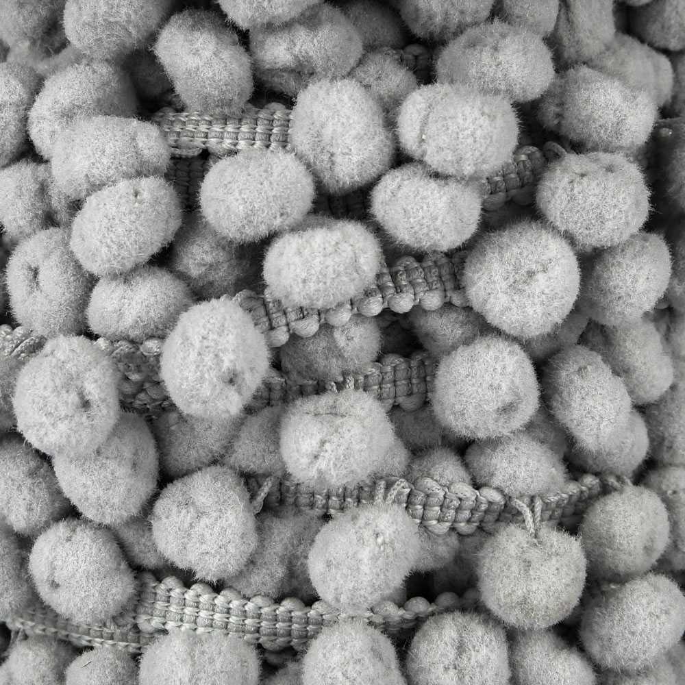 Pompons Mousse Maxi Gris - Ribes y Casals