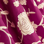 Châle brodé en crème Tencel rouge fraise - Ribes y Casals